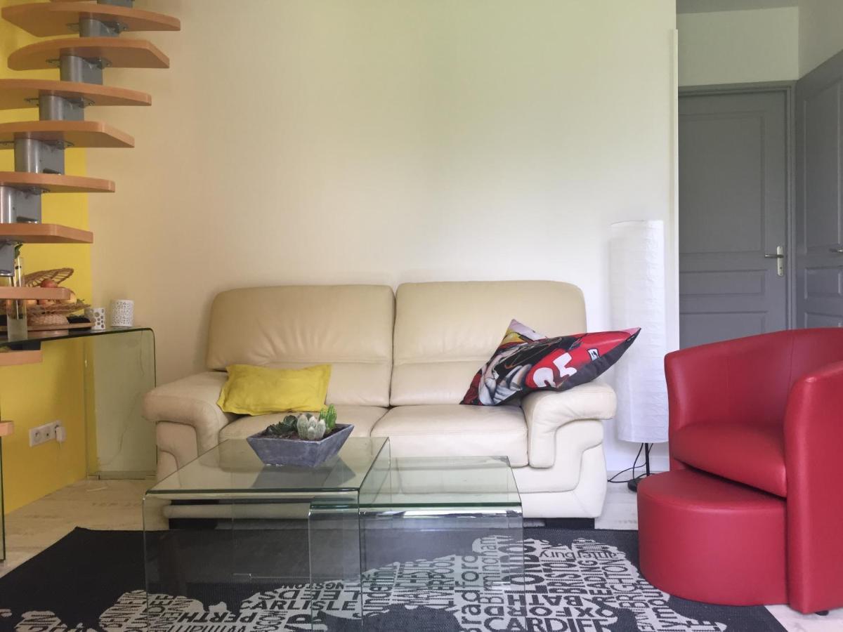 Sagy  Maison A La Campagne A 2Km Du Circuit De Bresse מראה חיצוני תמונה